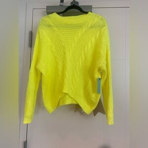 💕NEW💕 Neon Top